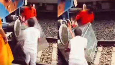 Desi jugaad Vedio: भारी-भरकम सामान ट्रेन से पहुंचाने युवक ने भिड़ाया तिगड़म जुगाड़